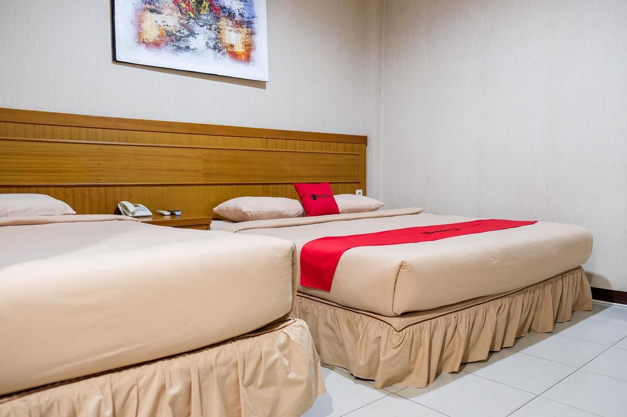 Reddoorz Near Living World 2* Pekanbaru