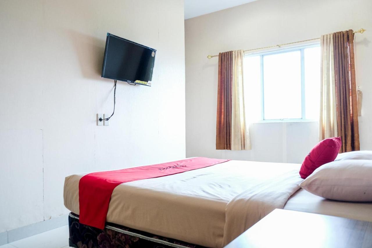 Reddoorz Near Living World 2* Pekanbaru